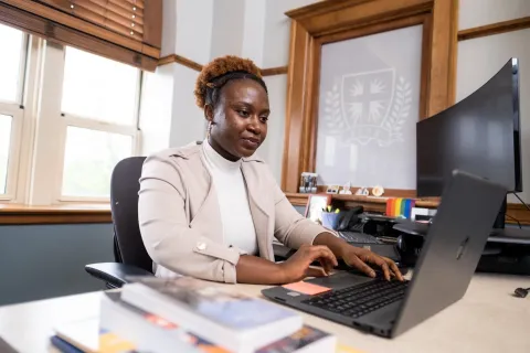 A student intern at St. Norbert College