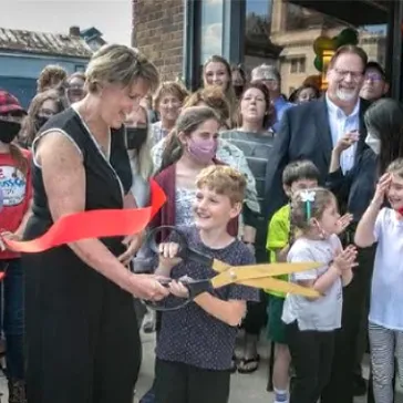 Alumni Profile: Karen (Fuhs) Rohrer ’88 of Treehouse Children’s Theater