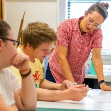 Design Students Get Down to Business