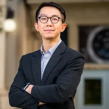 A Historian of Migration Makes His Move to St. Norbert