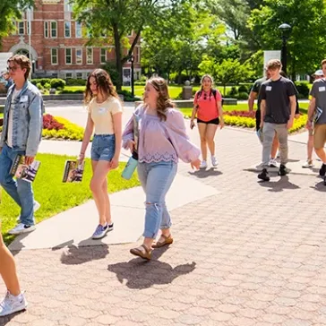 Welcome to SNC: An Enhanced First-Year Seminar Experience Debuts