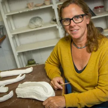 Ceramicist Advocates for an Entrepreneurial Approach