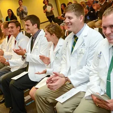 Medical Students Don Their White Coats as MCW-Green Bay Begins Its First Semester on Campus